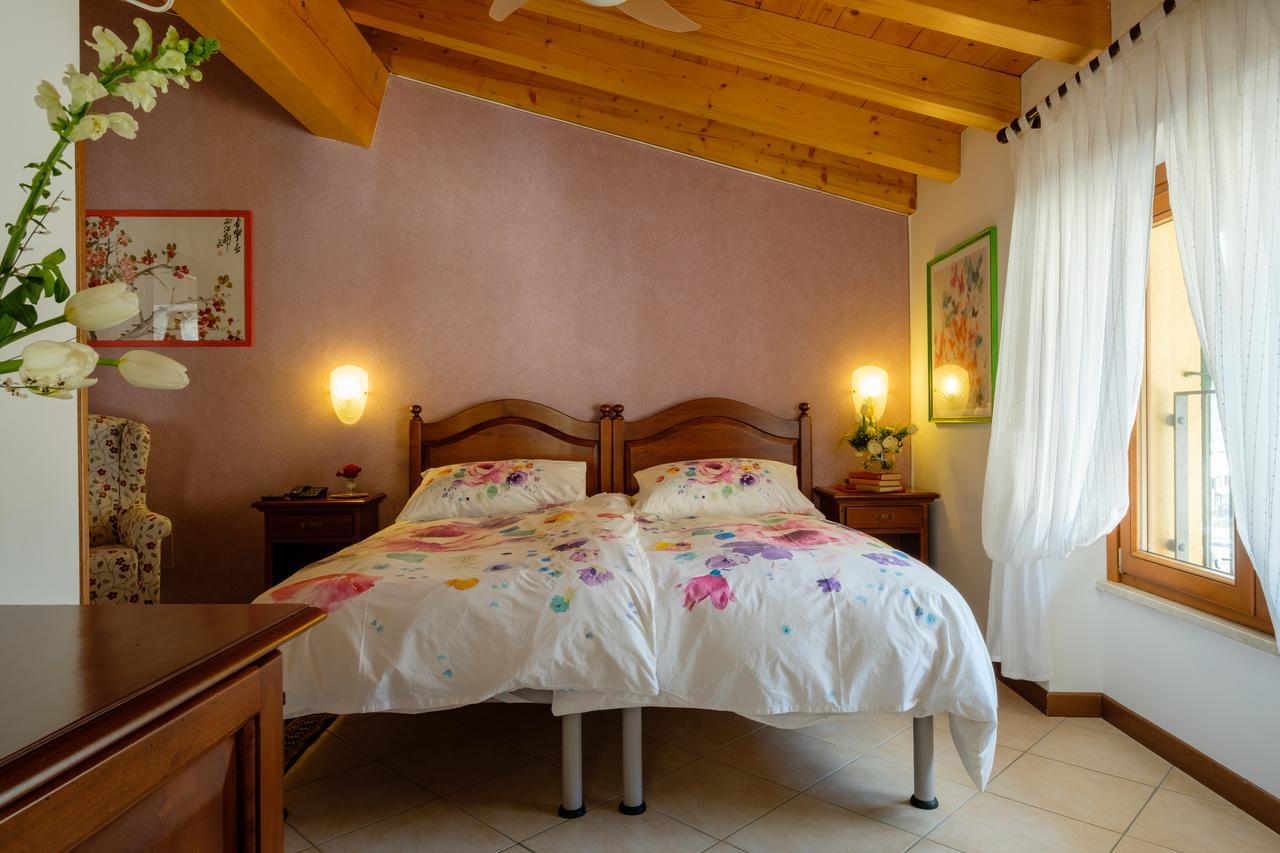 Hotel Tre Punte Gargnano Exterior photo